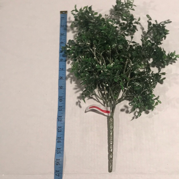 Ashland Christmas Artificial Boxwood Green Bush - Picture 7 of 7